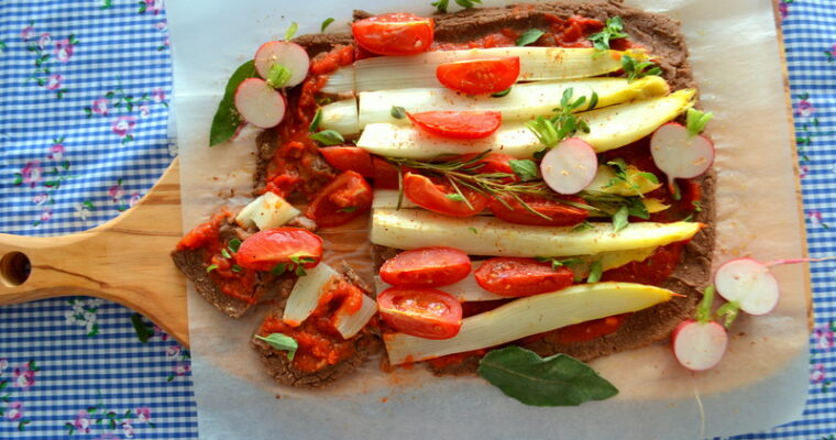 Spargel-Pizza – low carb, vegan und glutenfrei