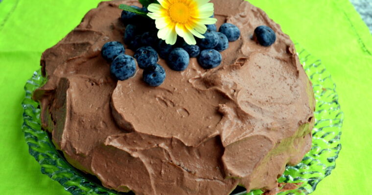 Torta al cioccolato con bacche di tapioca