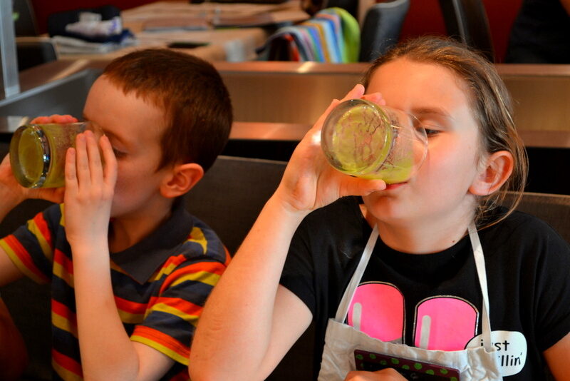 Smoothie verde per bambini – vegano – senza glutine – crudo – alcalino