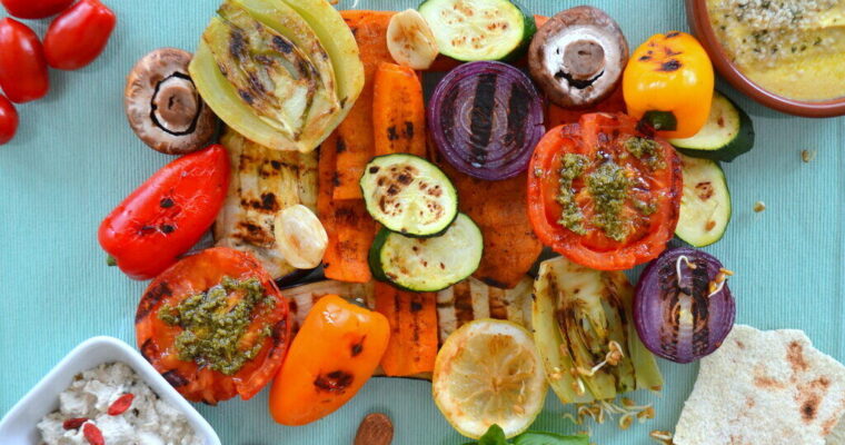Grigliata di verdure con salse deliziose