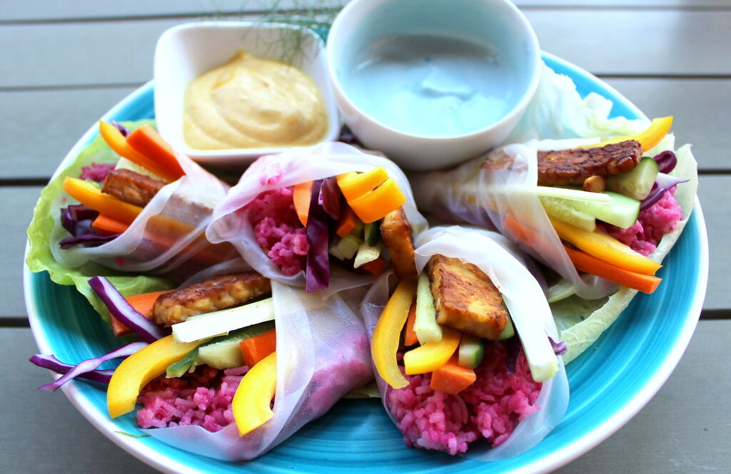 Rotoli Primavera Arcobaleno con Tempeh