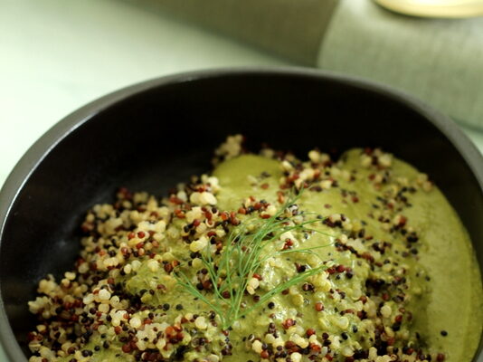 Pesto di aneto con quinoa