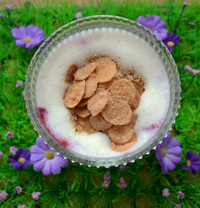 Basisches Müsli mit Erdmandelmilch und Kastanienflocken