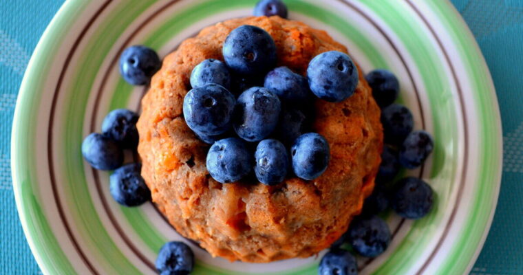 Piccole torte di noci tigrate con papaya – vegane e senza glutine